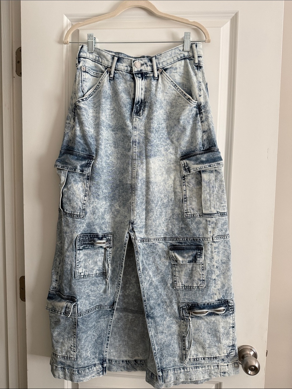 NWOT GAP Acid-Wash Cargo Jean Skirt